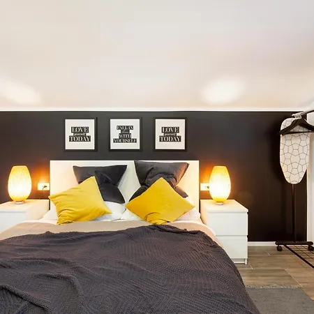 Apartma Maya