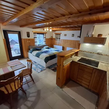 Apartma Maya
